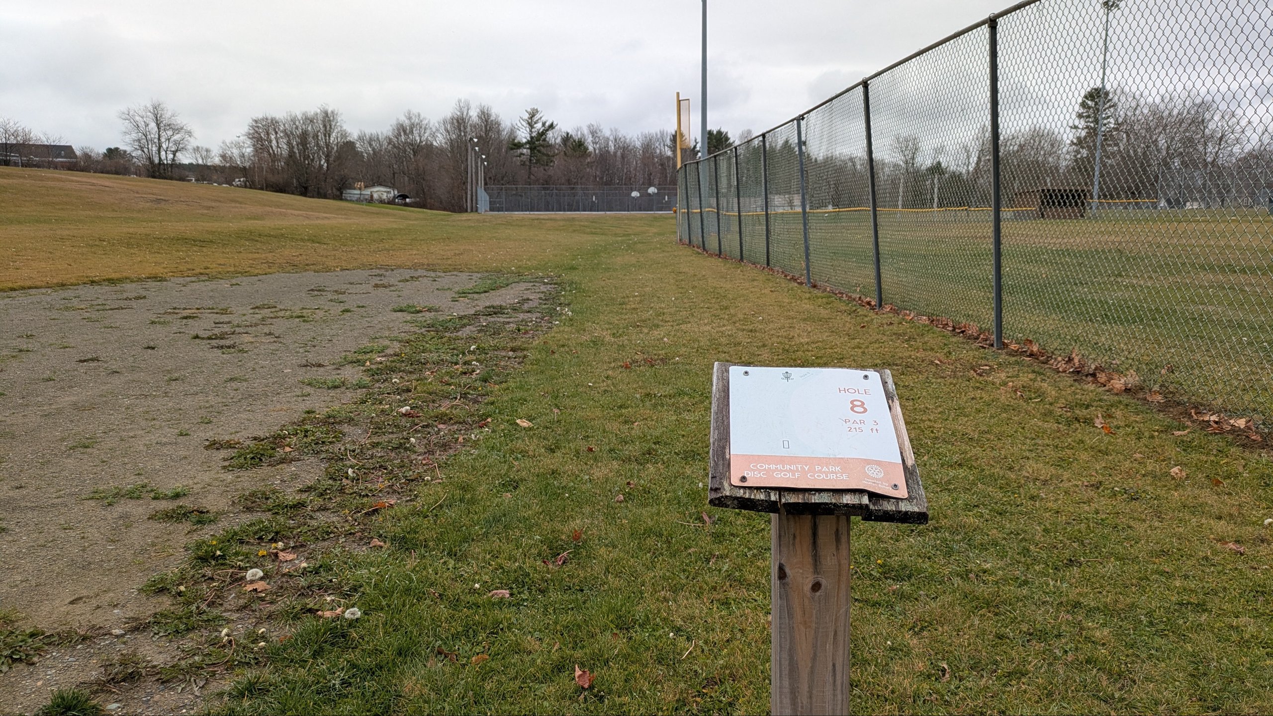 Tee for Hole 8 looking toward Basket 8