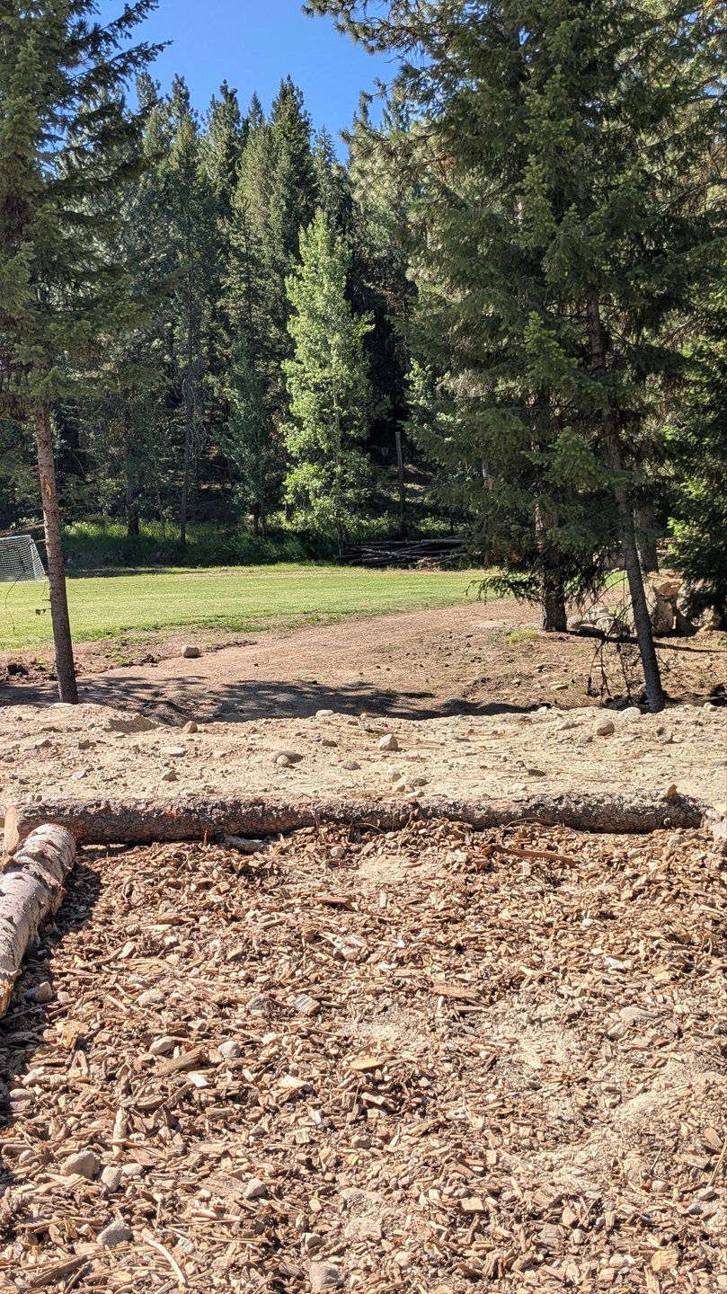 Tee pad #2 (Par 4)