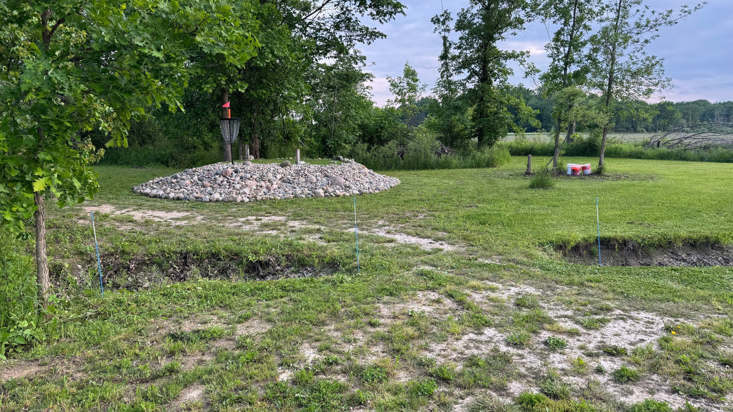 Hole 7 Green. Ditch OB 30' in front of basket