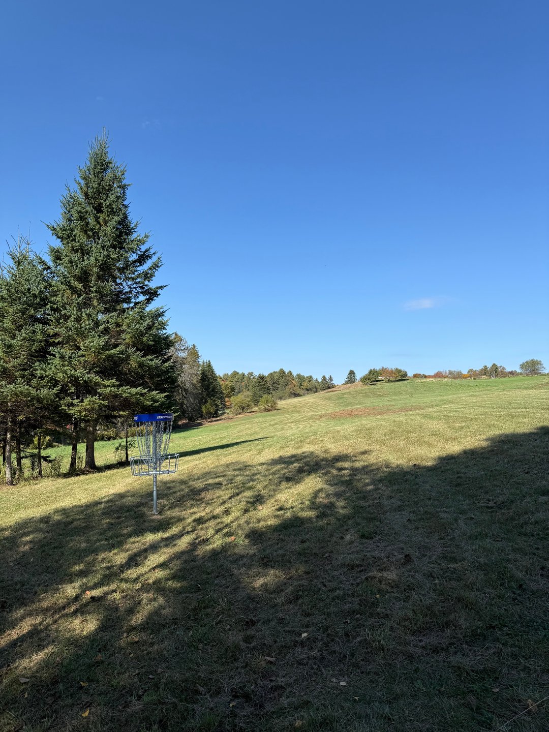 Looking back at the long fairway of 17 from the basket.