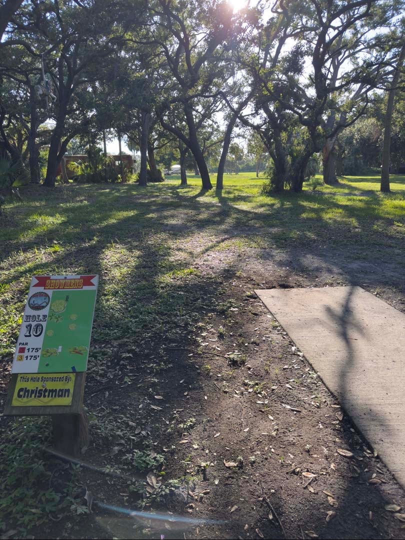 Short/white tee pad 