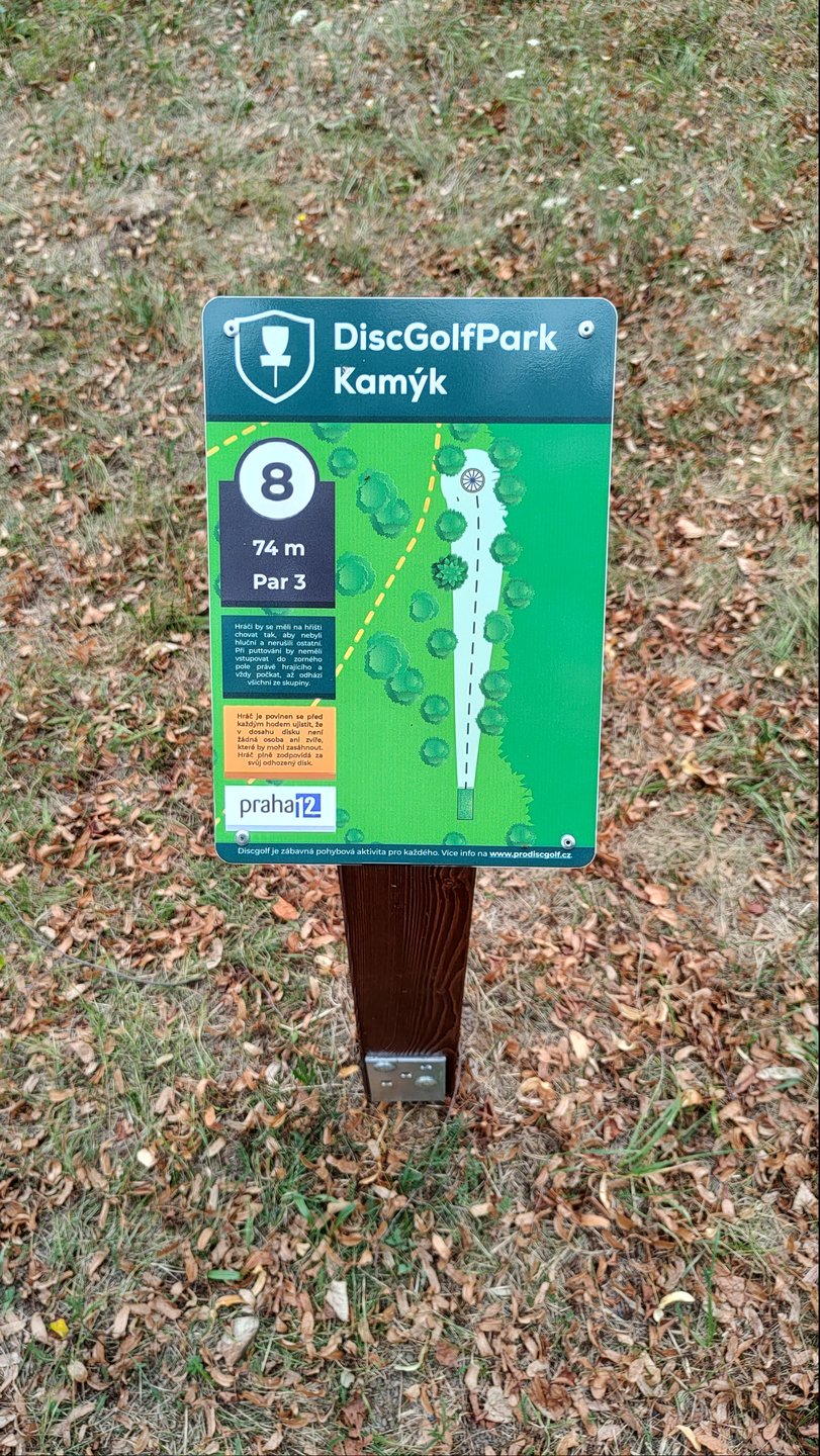Hole 8