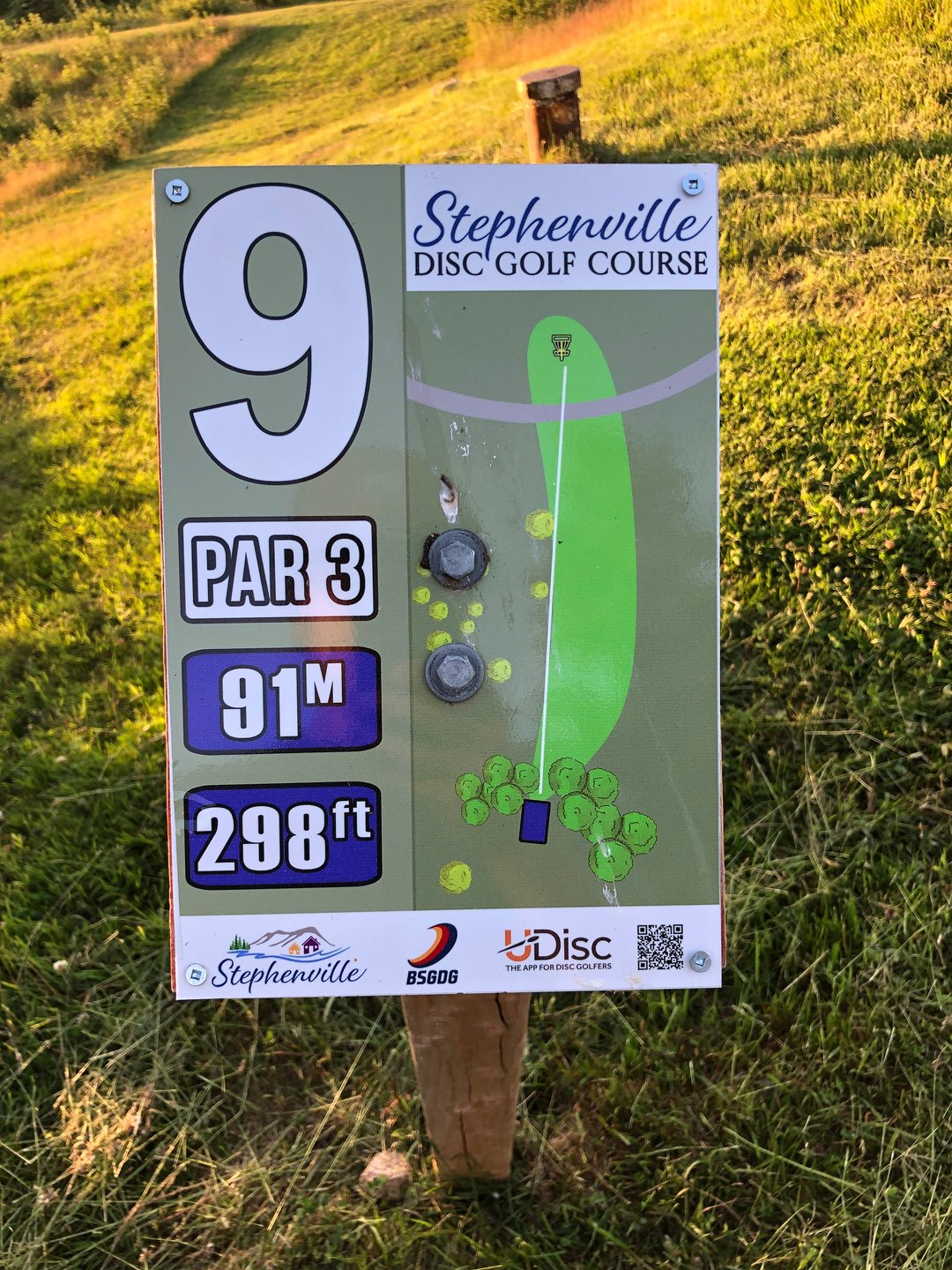 Hole 9 blue tee sign