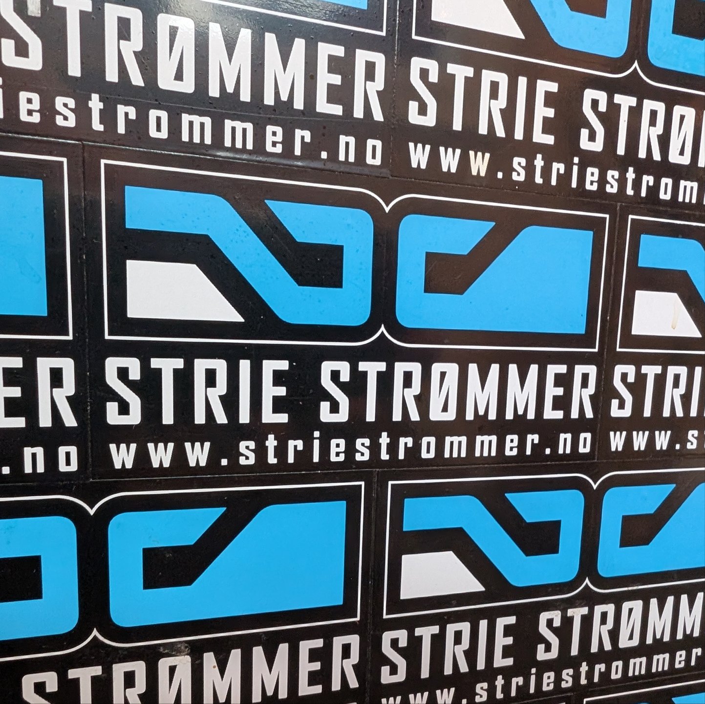 Strie Strømmer logo