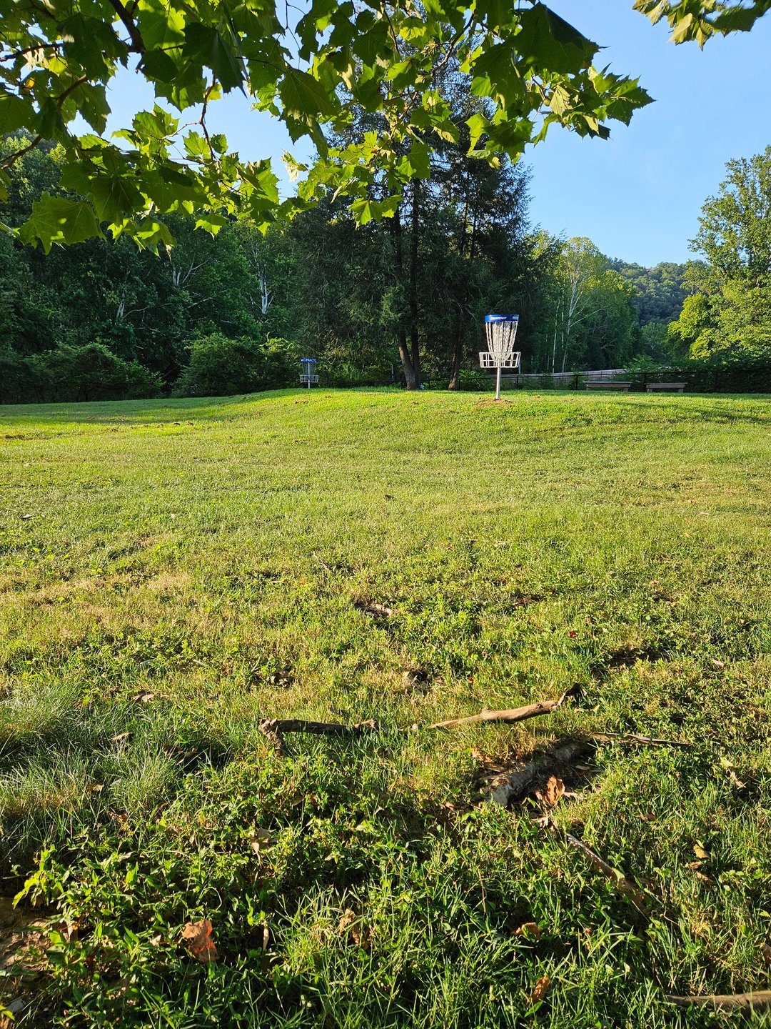 Practice Baskets at Warmup Area near Hole 1.
