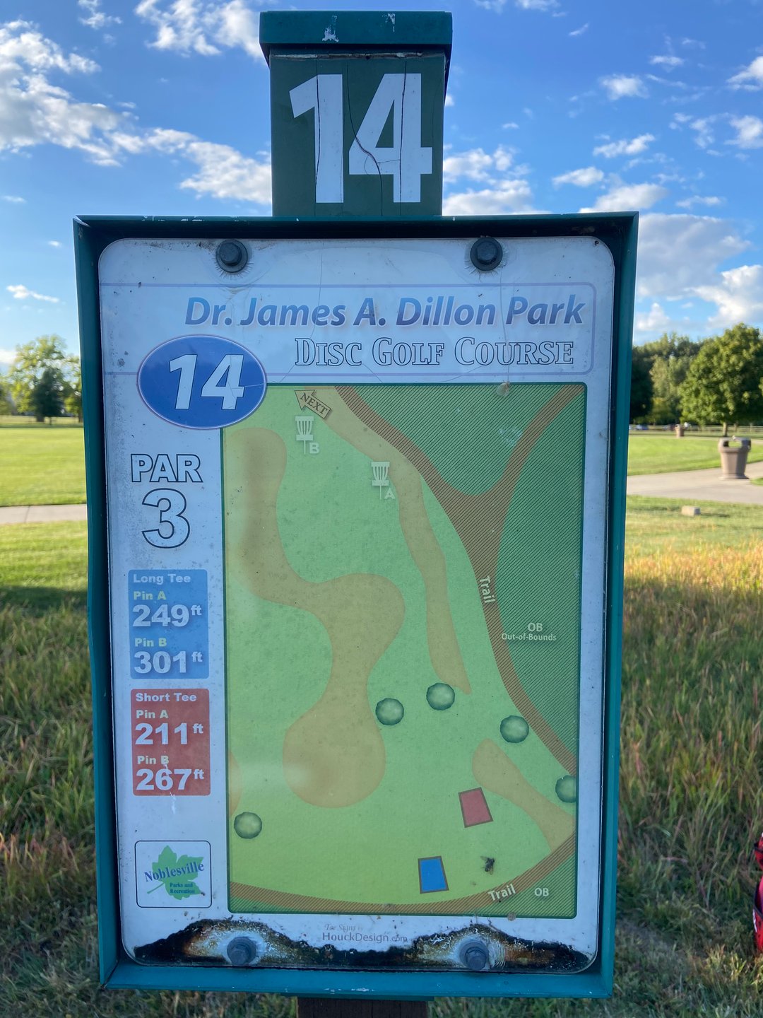 Hole 14 signage. 