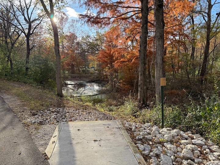 Hole 10 Tee Pad (Long)