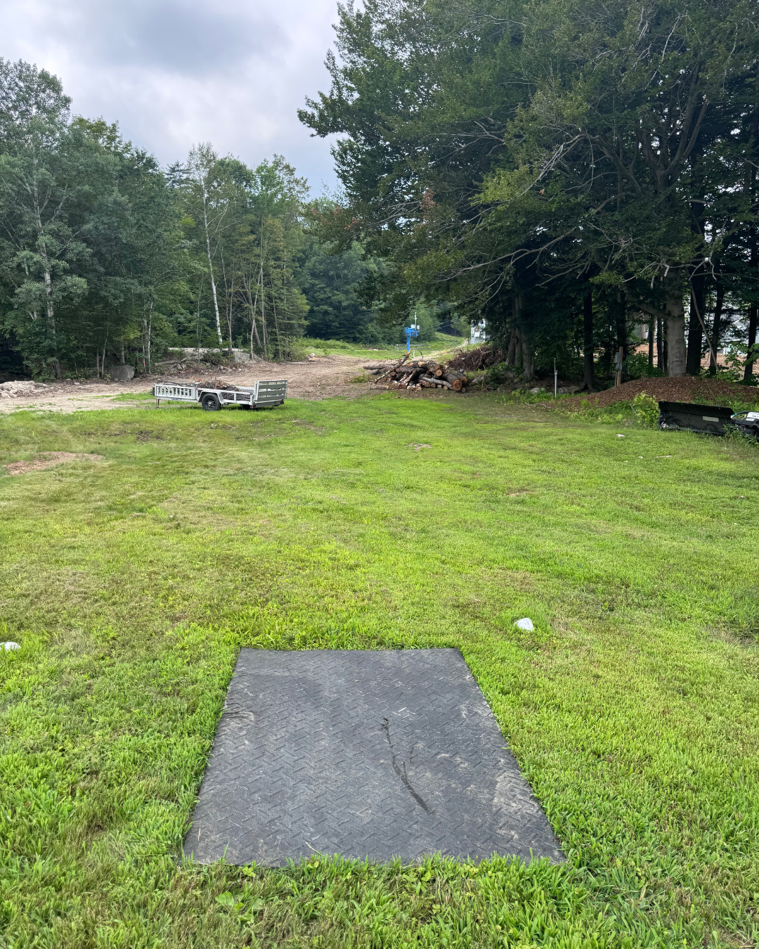 Hole 8 tee pad