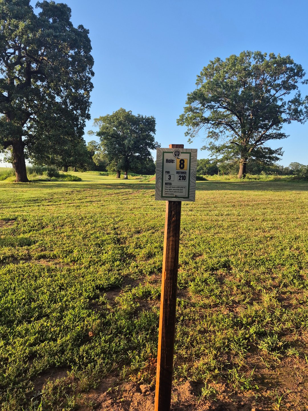 Hole 8
210 Feet
Par 3