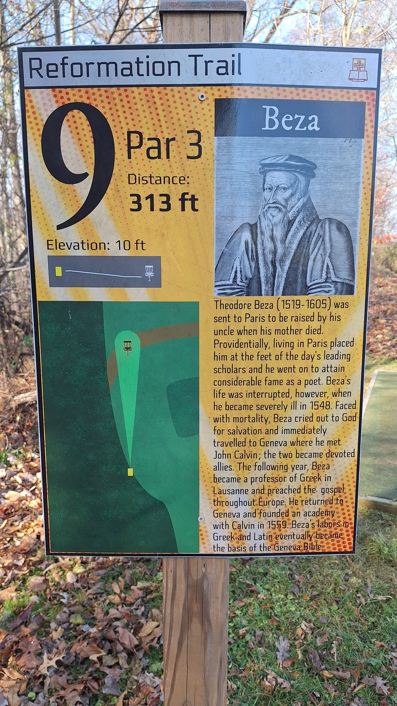Hole 9 Tee Sign