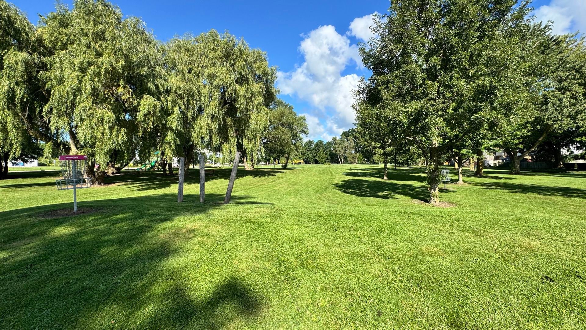 Fairway pointed back towards the tees.