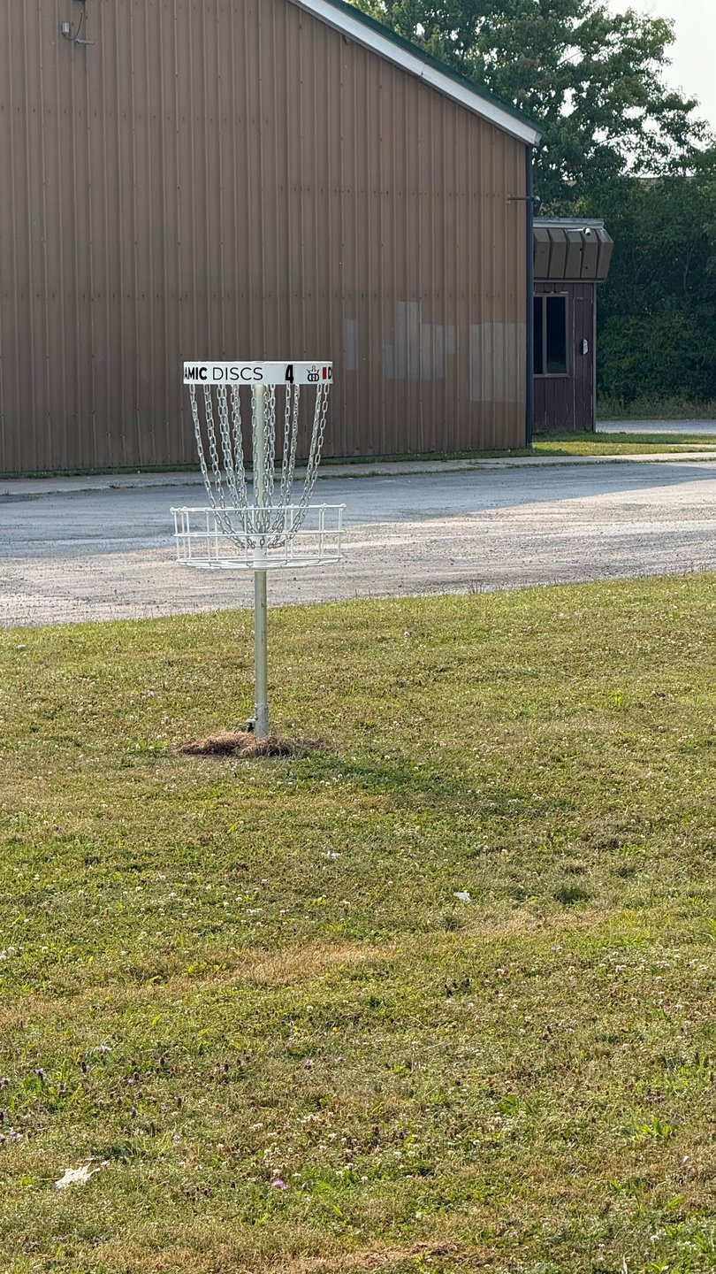 Red (short) basket for hole # 4