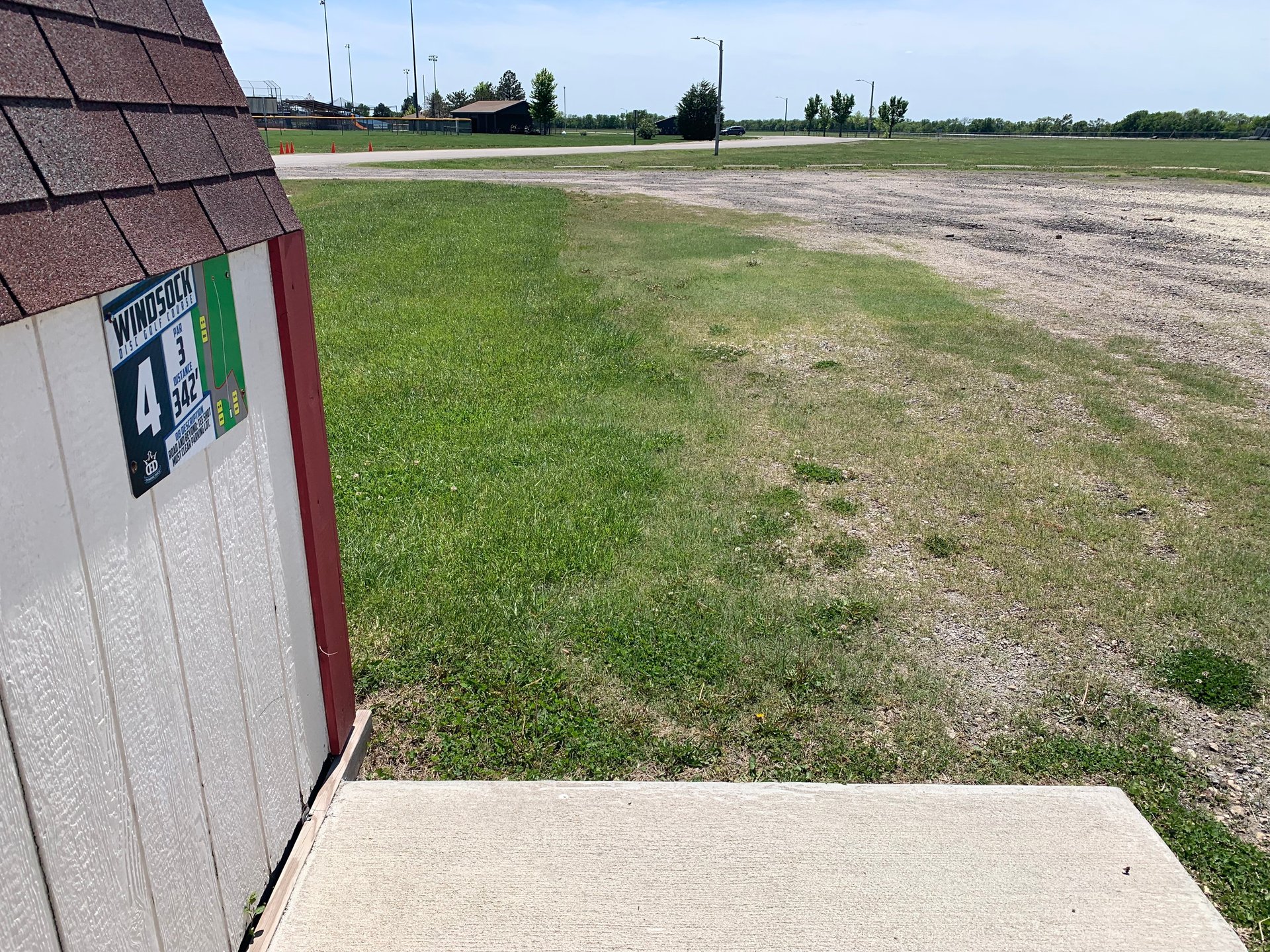 Hole 4 tee.