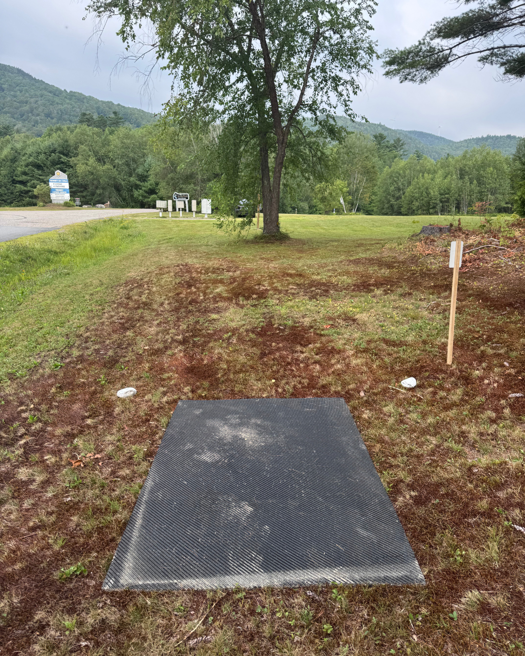 Hole 10 tee pad
