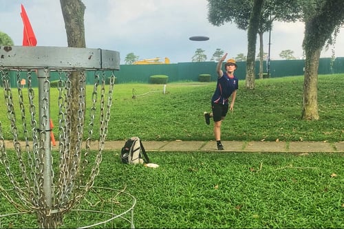 Jean Poignee on hole 1
