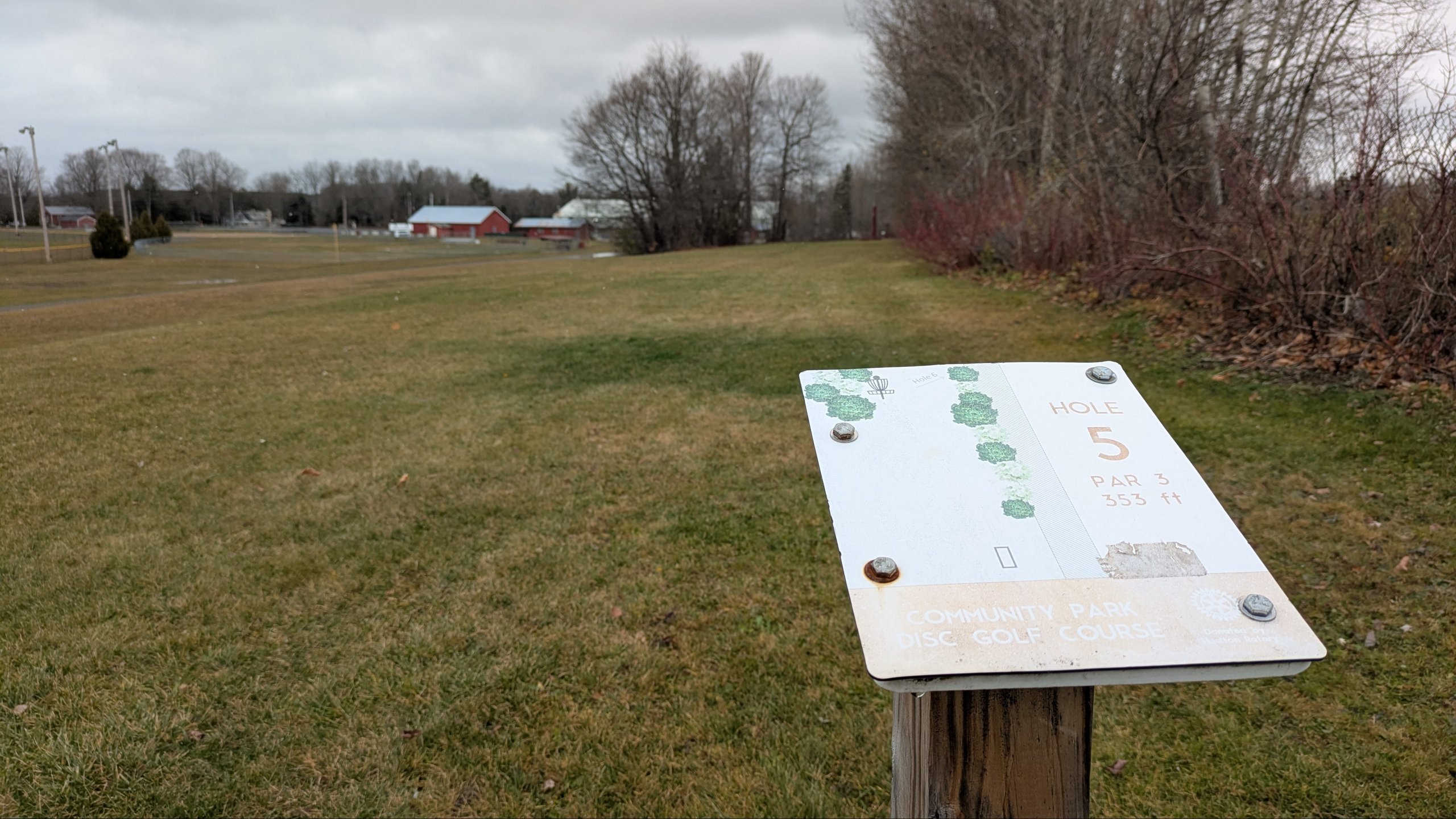 Tee for Hole 5 looking toward Basket 5