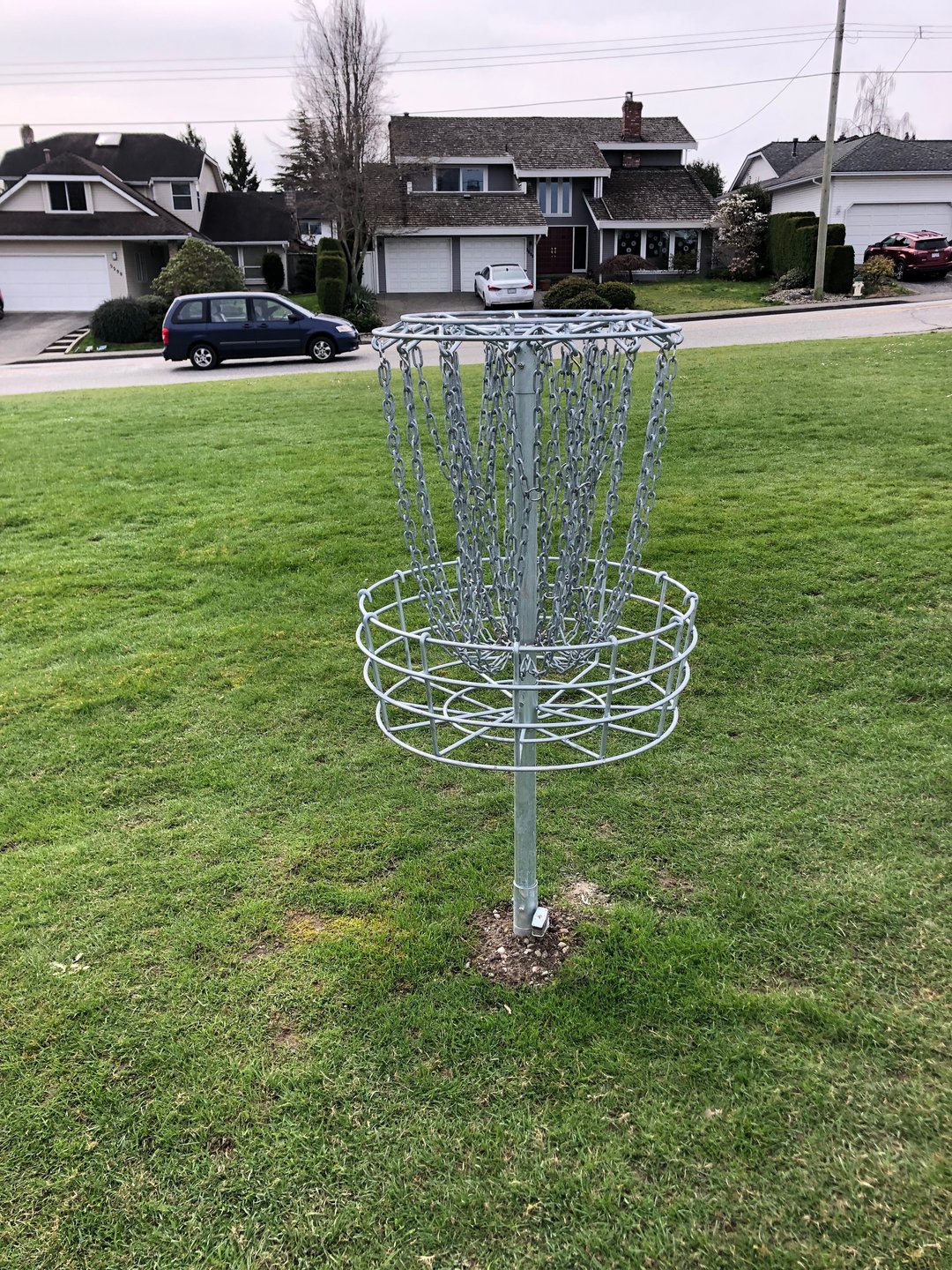 Basket 11. Blind shot up the hill from tee 11. 