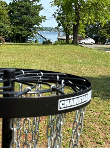 Hole 6 basket views