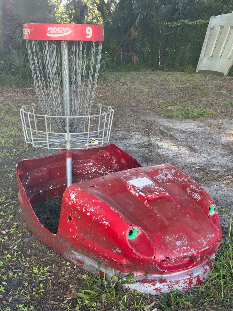 Short/red basket 