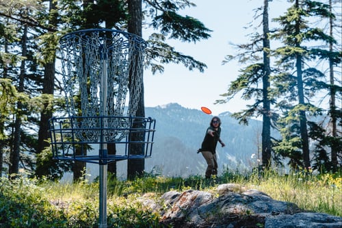 Putting at hole 2