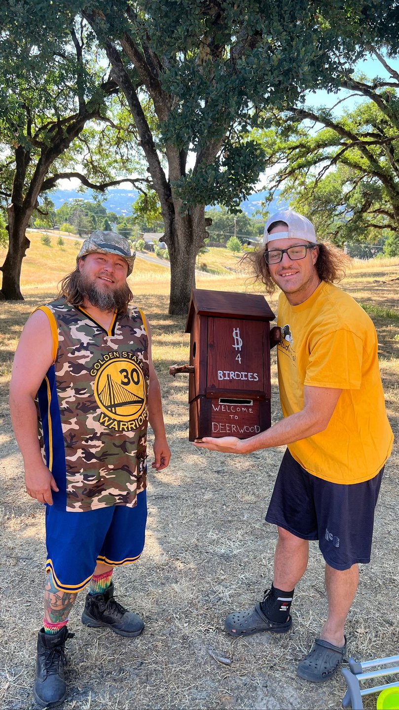 Thank you Kenny for this awesome bird house!