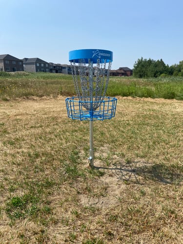 Basket - hole 1. 
