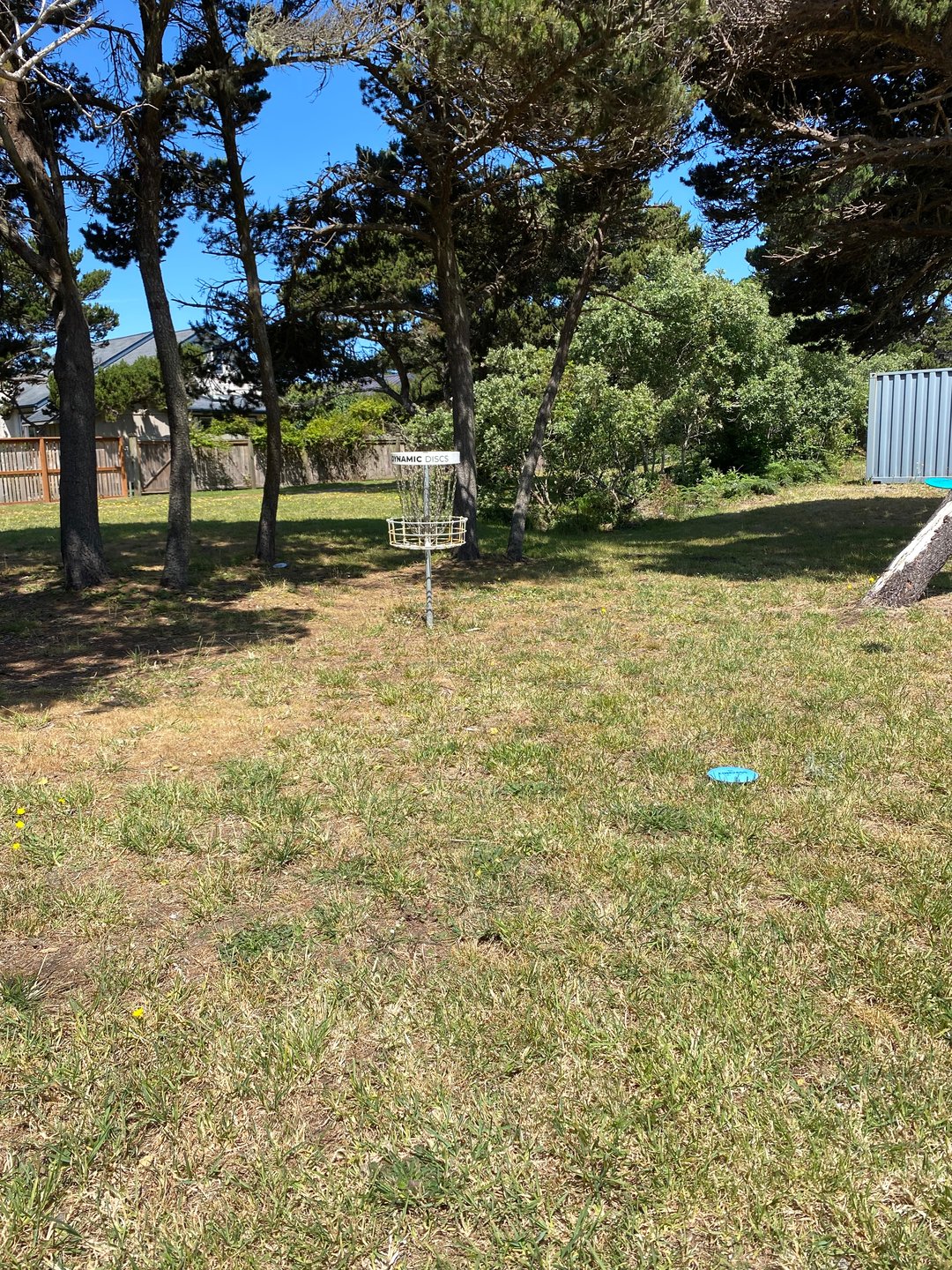 Basket for Hole 17A on the Bandon 30 layout.