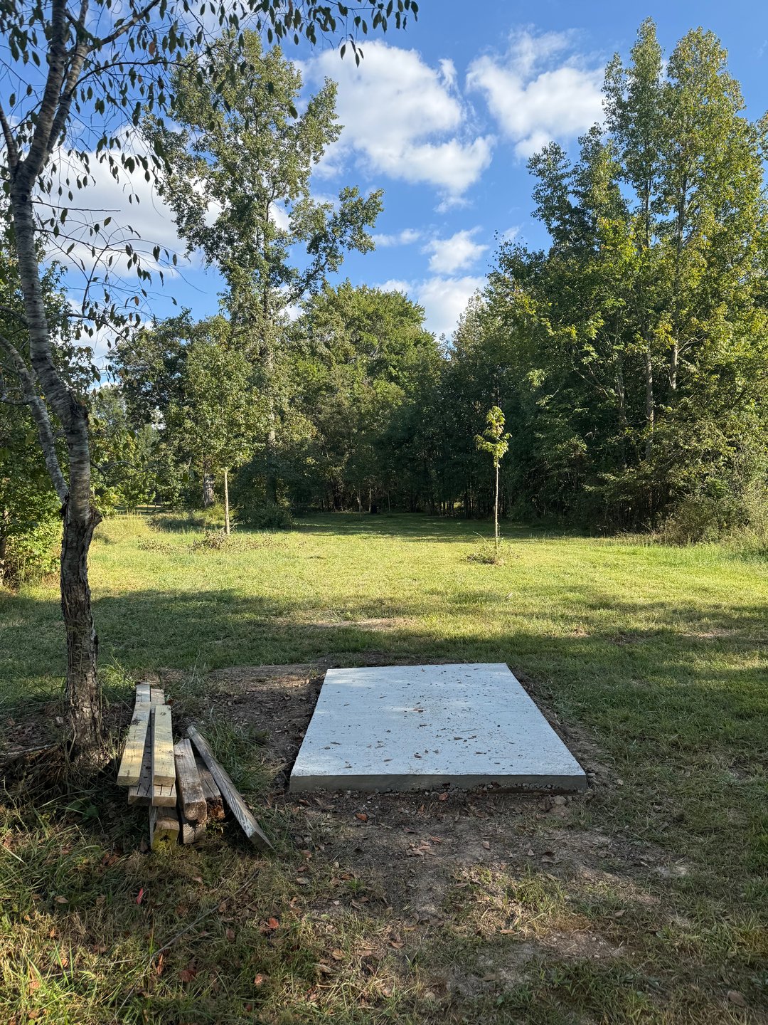 Don't forget 10 and 11, hard u turn to the right after the woods, nice clearing around the basket.