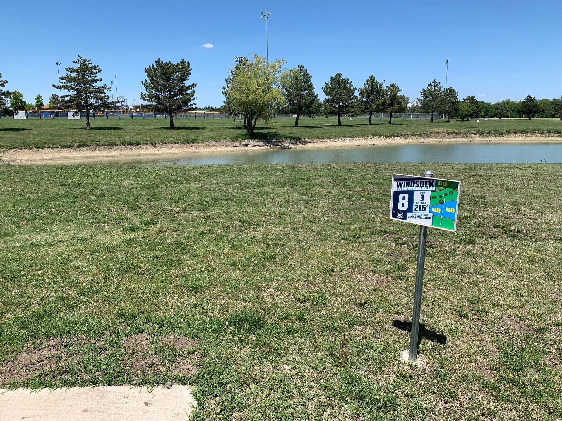 Hole 8 tee.
