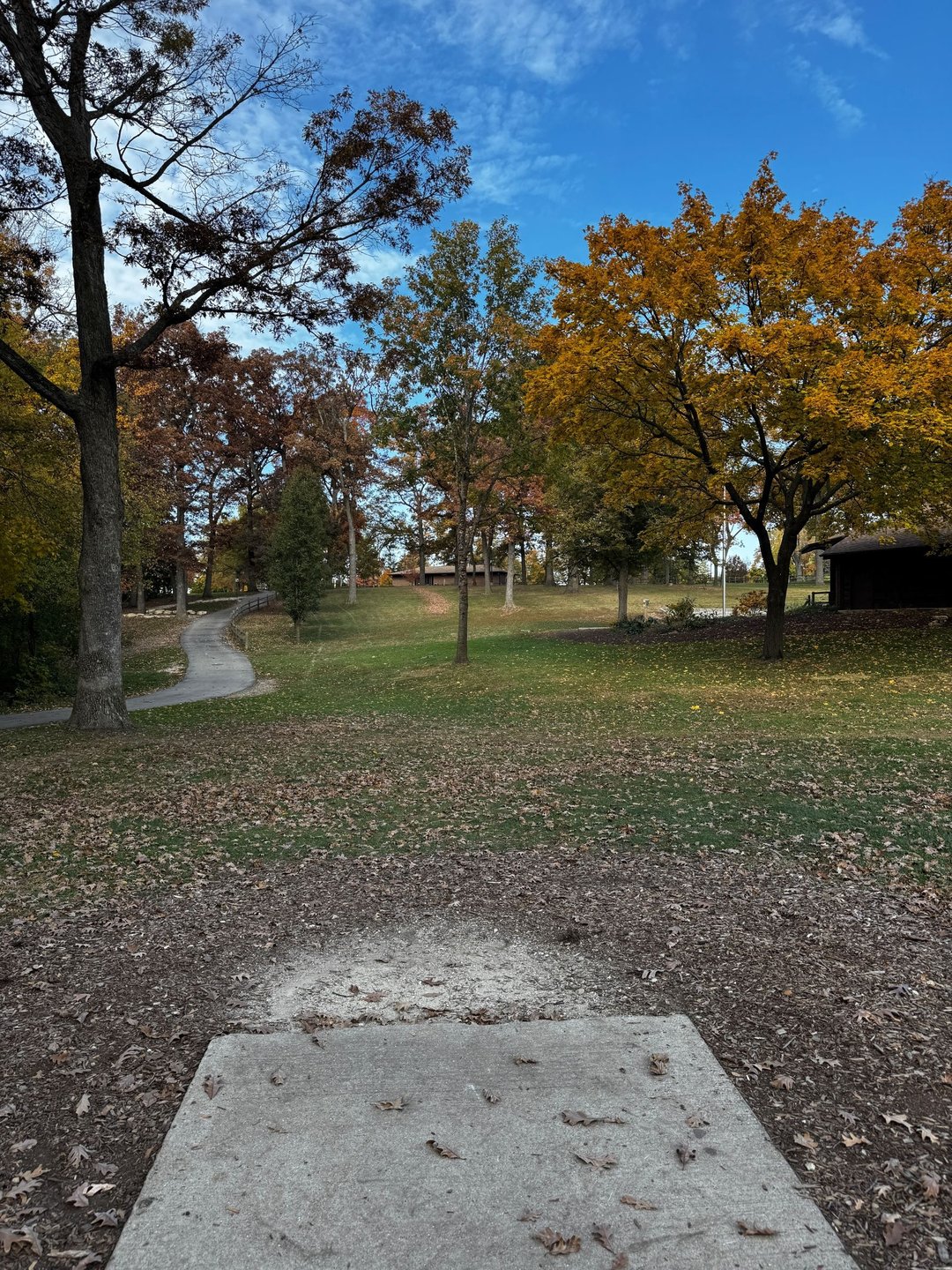 Hole 3 - White Tee