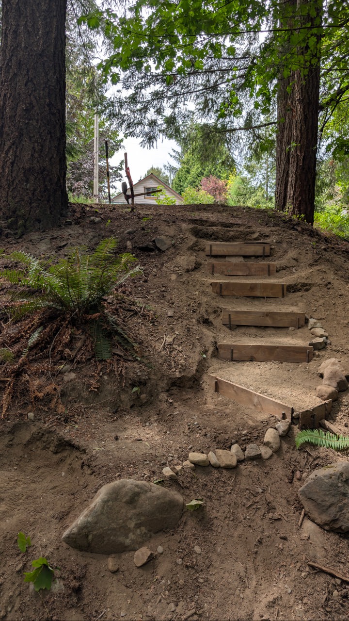 Hole 6 stairs