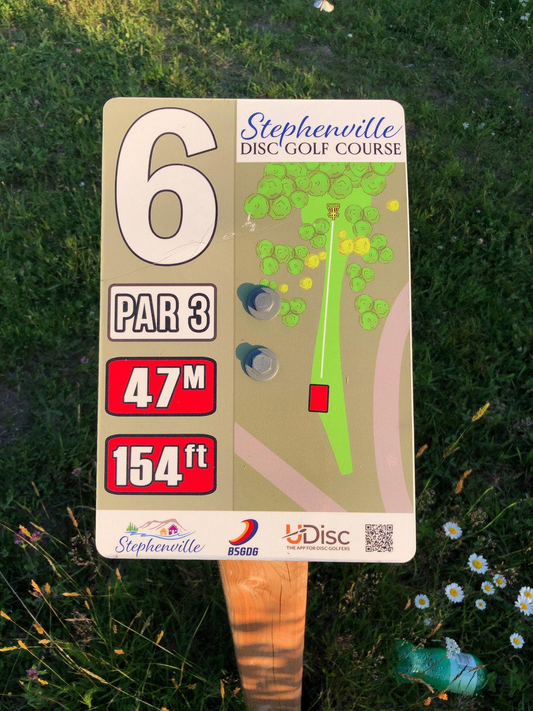 Hole 6 red tee sign