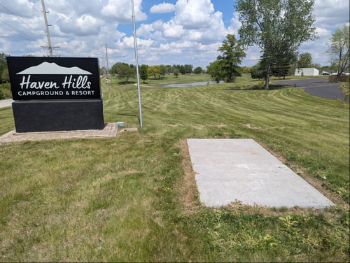 Hole 1 long tee