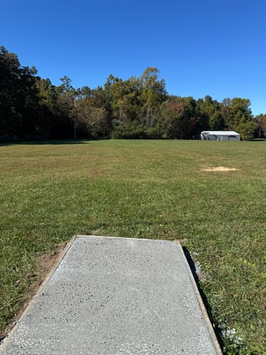 Hole 1 tee pad