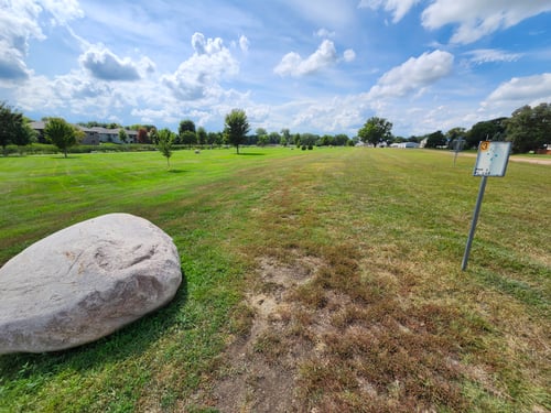 Tee 3