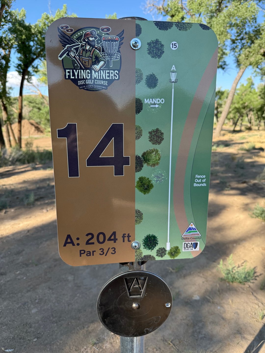 Only one basket on hole 14.