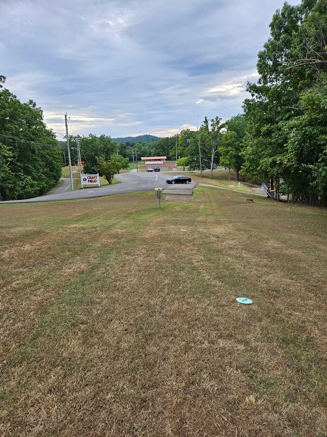 Long Putt to Short Basket (Straight), Short Approach to Long Basket (Right).