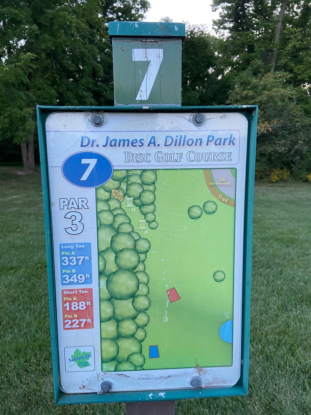 Hole 7 signage.