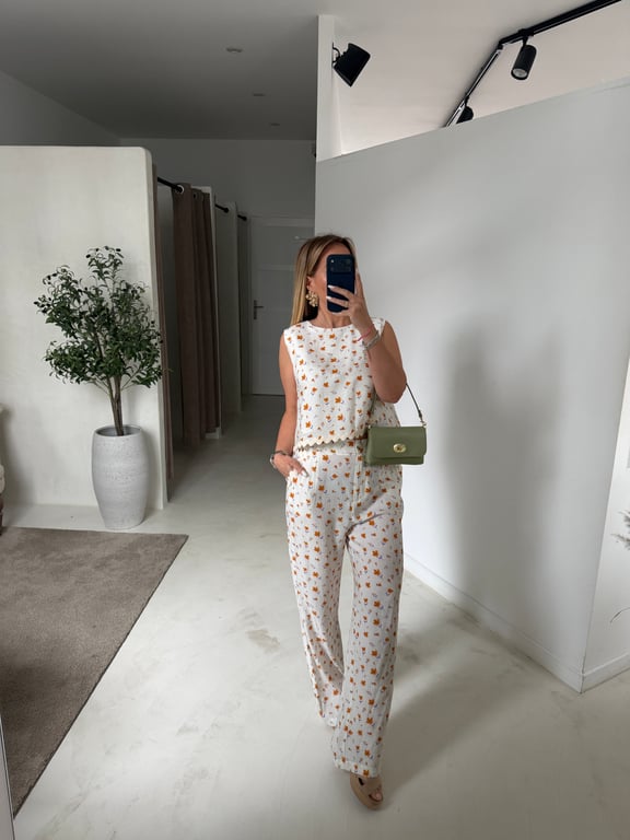 Pantalon fluide à fleurs