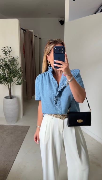 Blouse en jean bleu clair