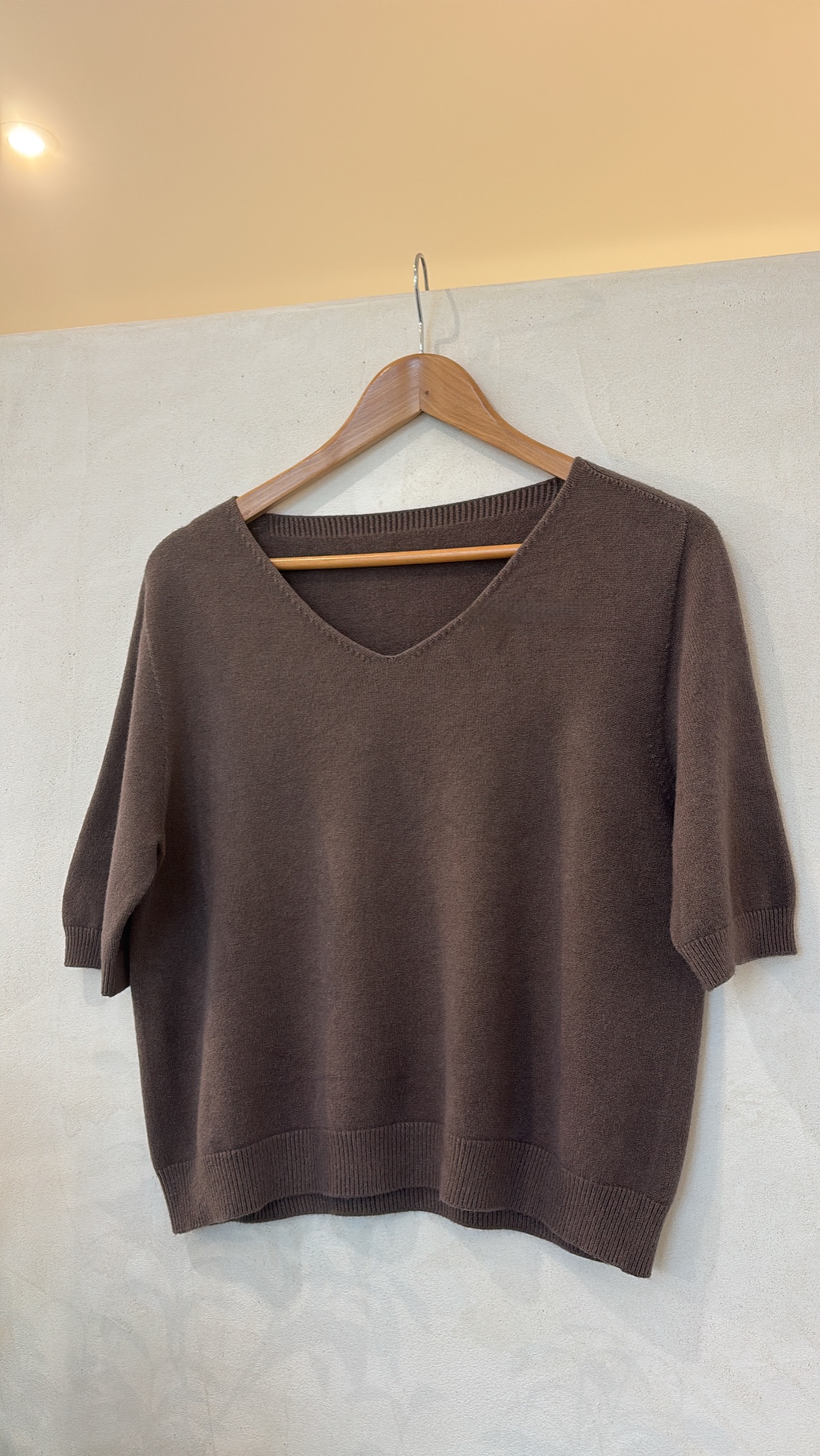 Pulls sans manches col V (plusieurs coloris) — vue 7
