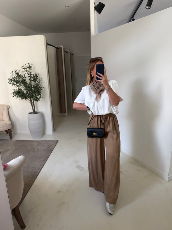 Pantalon fluide et large camel