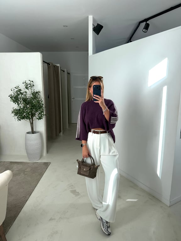 Pull manches courtes violet avec bandes blanches