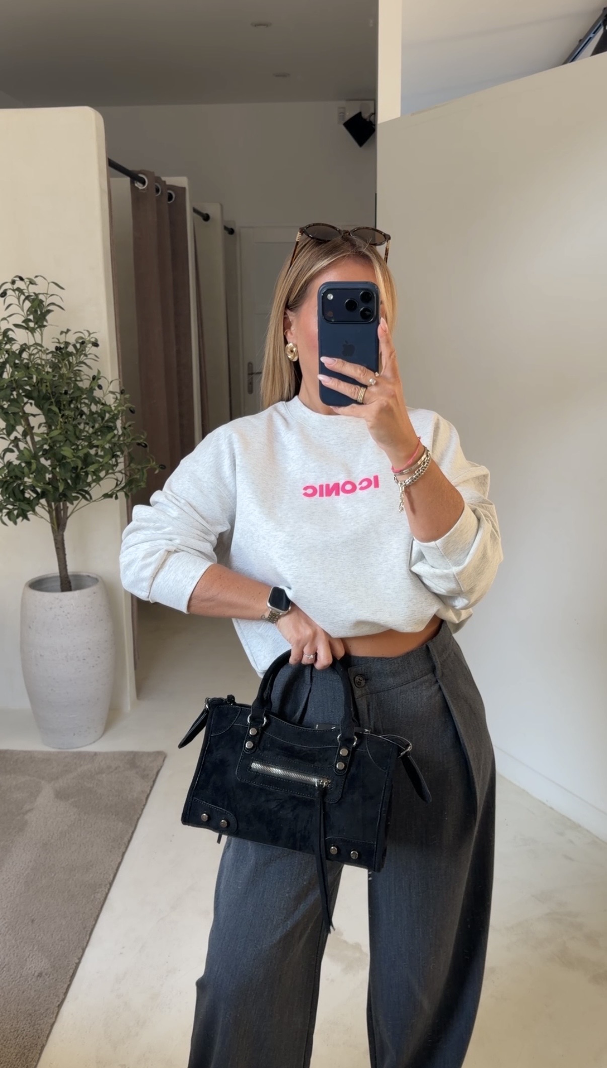 Sweat gris « iconic » rose fluo — vue 2