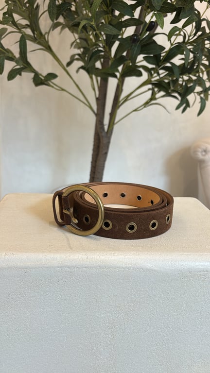 Ceinture en cuir avec œillets marron