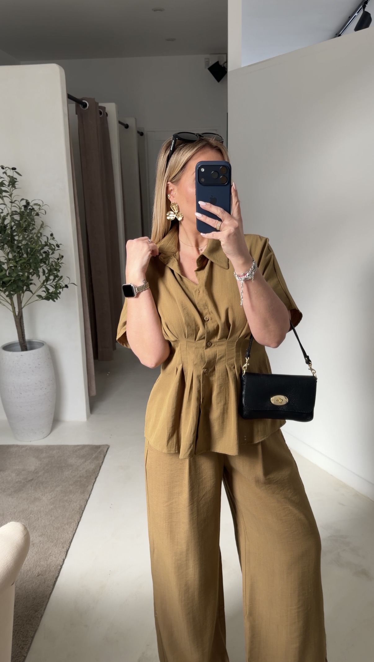 Chemise courtes cintrée à la taille kaki — vue 2