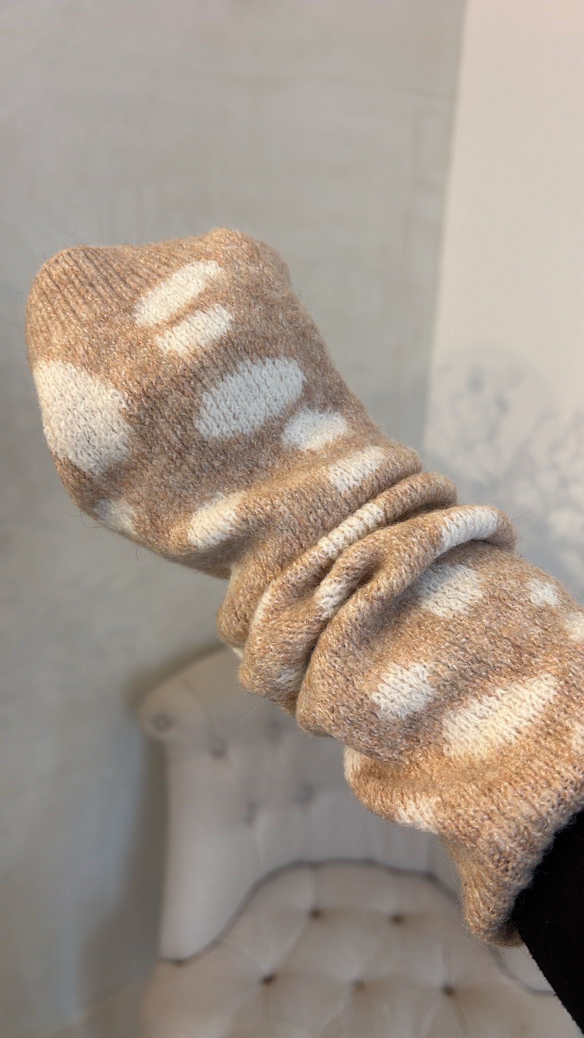 Mitaines longue à motif biche beige — vue 3