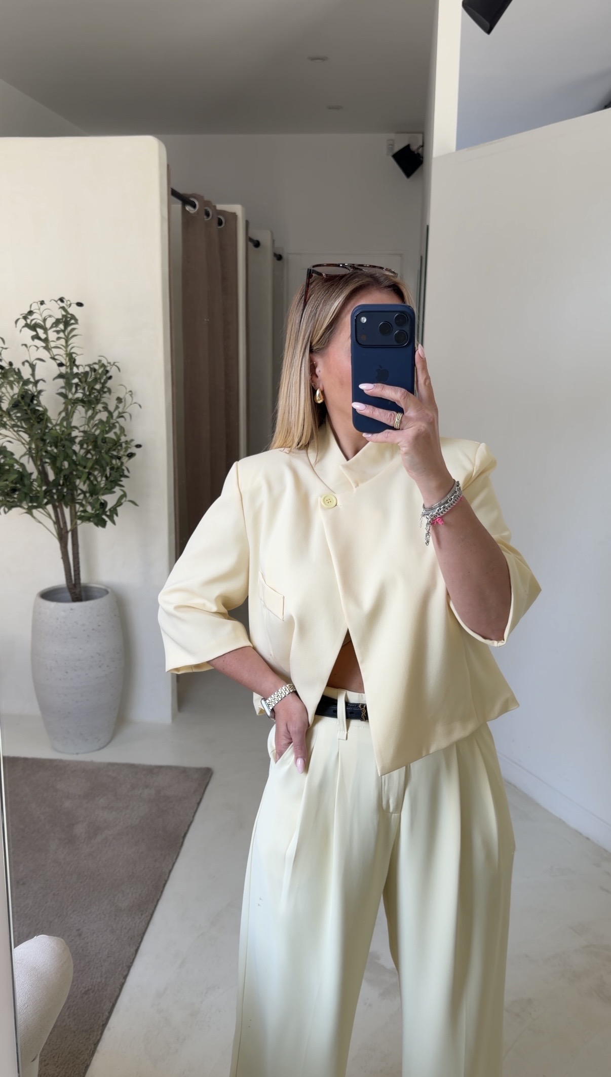 Blazer court jaune fermeture asymétrique — vue alternative