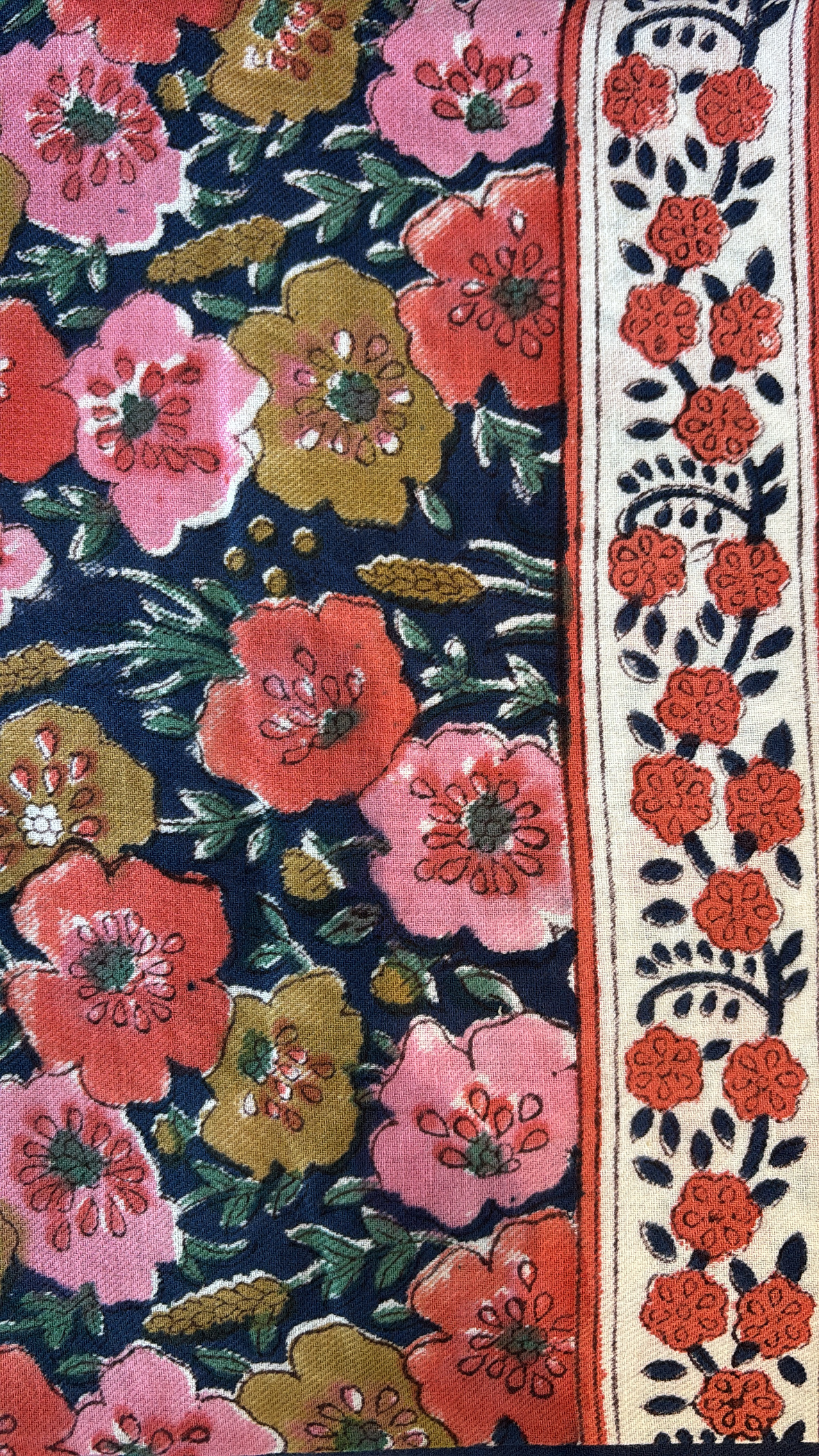 Grand foulard à motifs So Family — vue 34