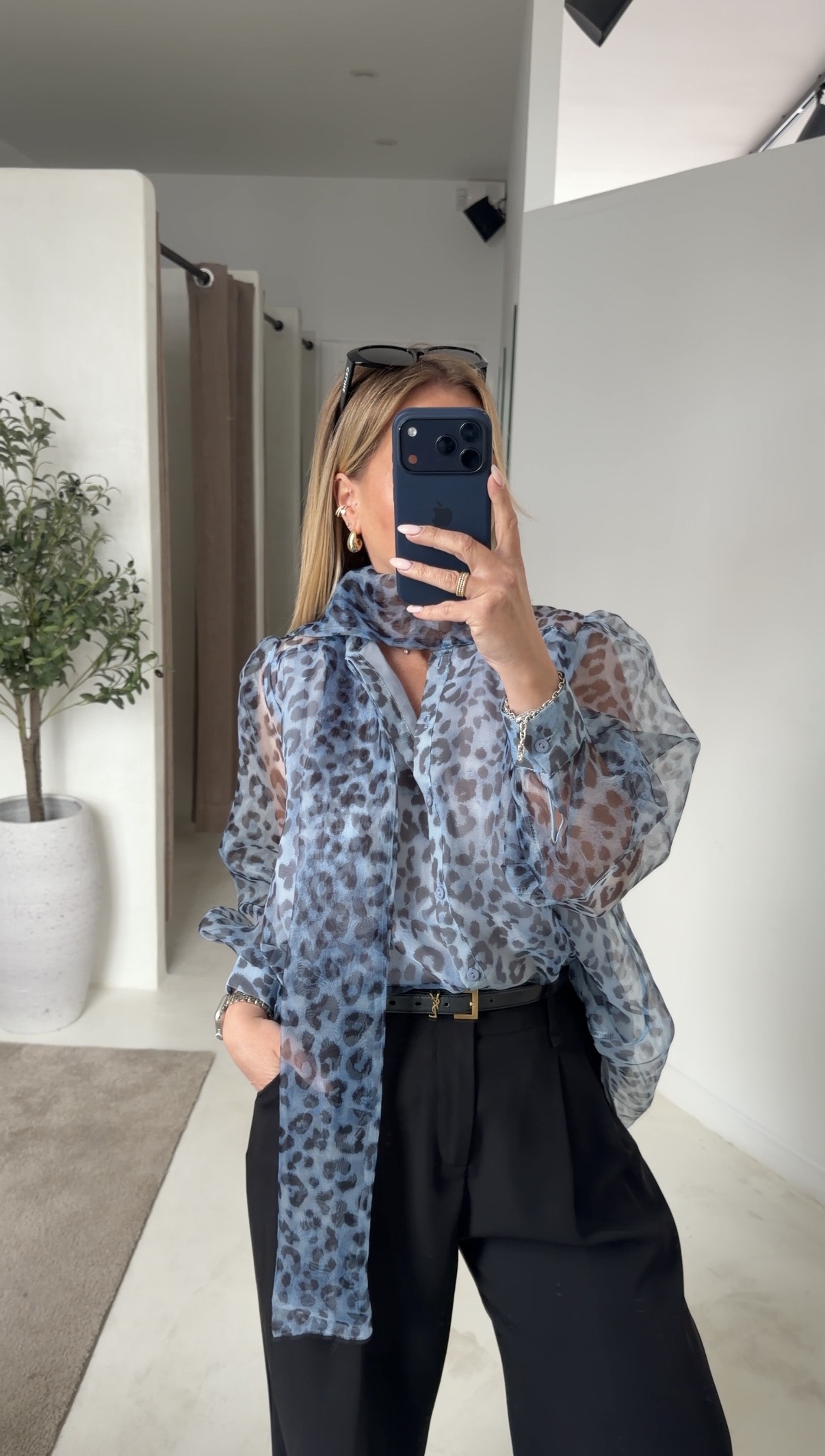 Blouse léopard bleu avec transparence — vue 2